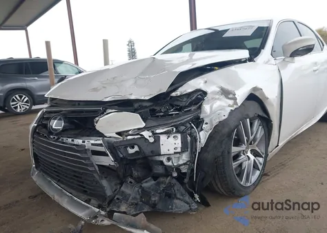 2019 Lexus Is 300 z USA, uszkodzony, nr VIN JTHBA1D24K5094864